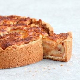 Appeltaart spijs gesneden